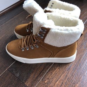Marc Fisher Daire Shearling Booties 7.5 Tan NEW